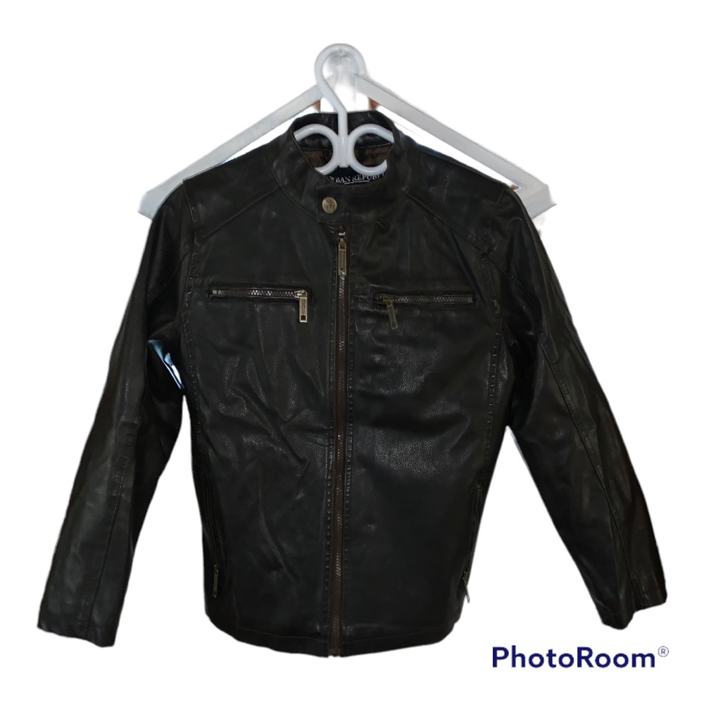 Urban Republic women’s leather jacket Size : XL